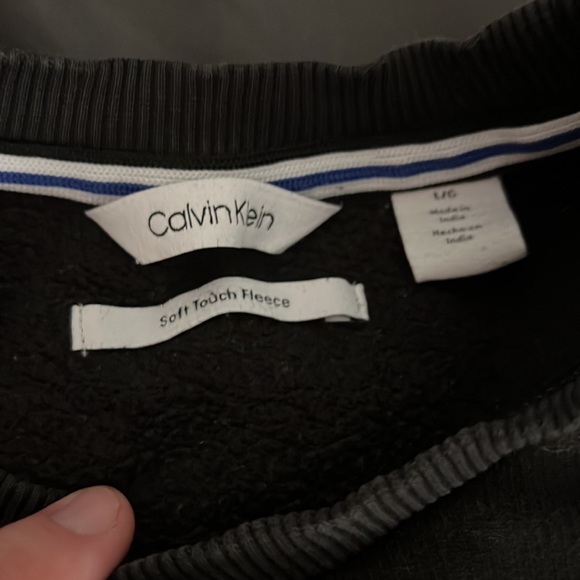 Calvin Klein sweatshirt - Picture 2 of 2